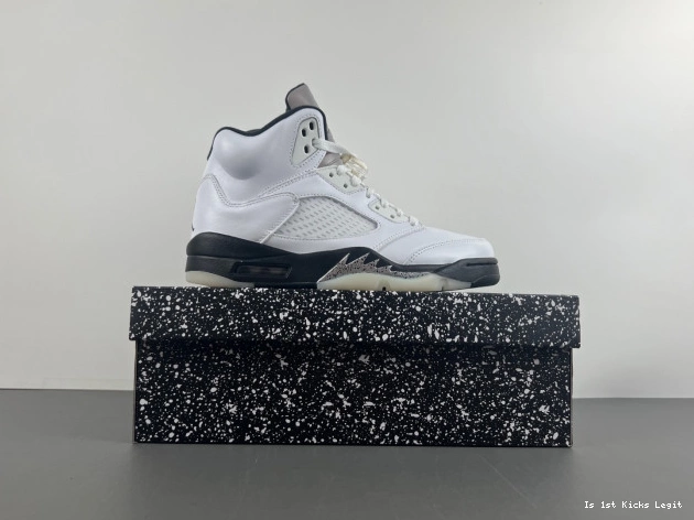 'WHITE AIR JORDAN DD0587-110 5 BLACK' RETRO 0727